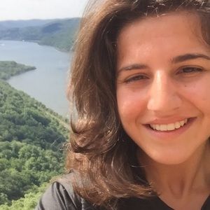 Meet your Posher, Lindsey